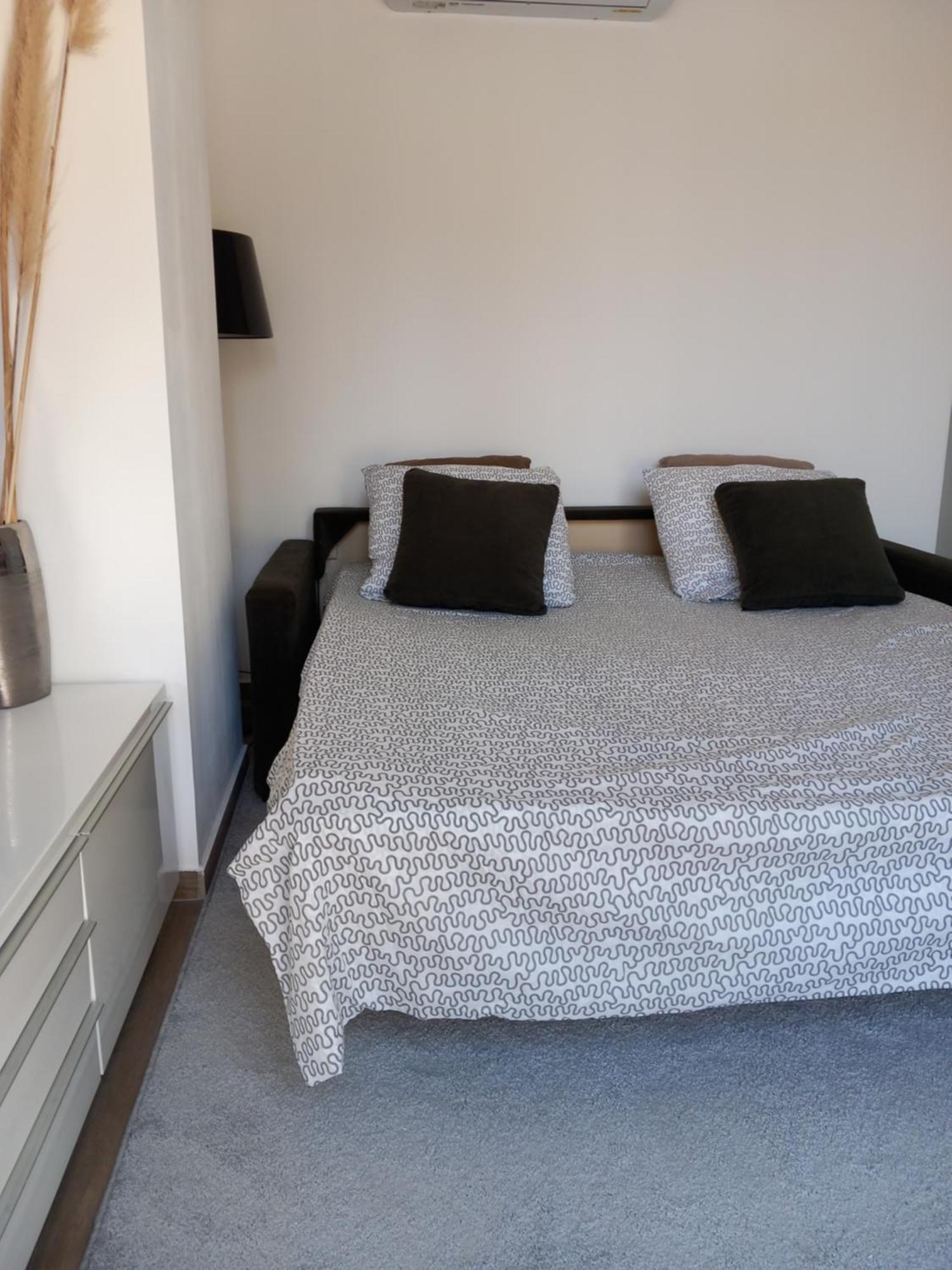 Appartement Independant Dans Une Villa Miramas Esterno foto